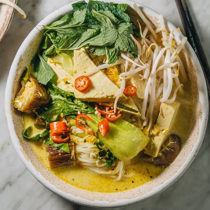 Lamen Clássico com Caldo de Shoyu